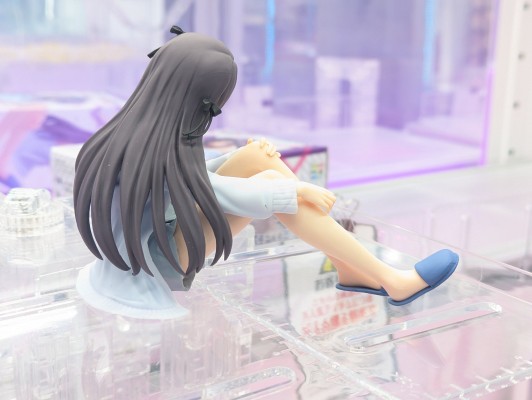 小坐系列 虽然是公会的柜台小姐， 但因为不想加班所以打算独自讨伐迷宫头目 亚莉纳·可洛瓦