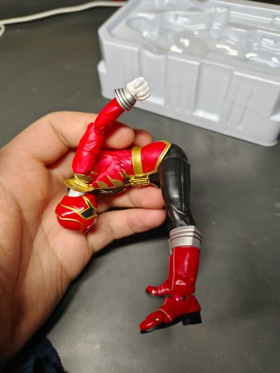 S.H.Figuarts(真骨雕制法)    豪快红