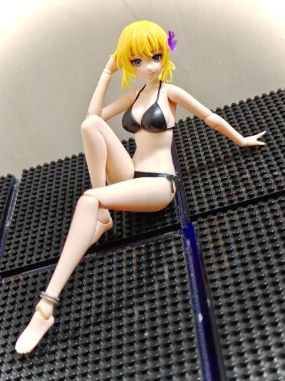 创彩少女庭园 佐伯利兹 泳装 发型变换版