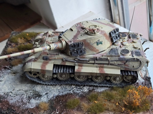 1/35 WW.II 德国 重型坦克 Sd.Kfz.182 虎王 亨舍尔炮塔 505重型坦克营（新型履带版）