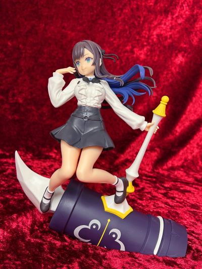 虽然是公会的柜台小姐， 但因为不想加班所以打算独自讨伐迷宫头目 亚莉纳·可洛瓦 珍藏人偶