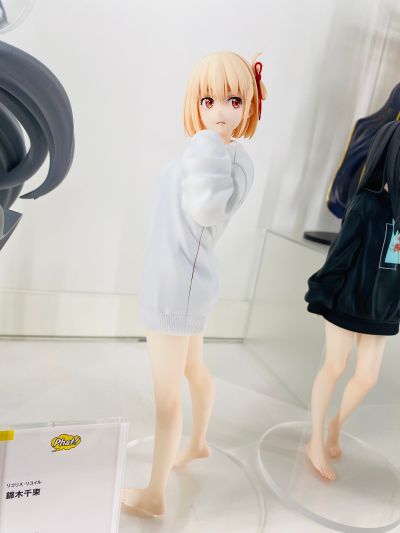 莉可丽丝 井上泷奈 Oversize运动衫