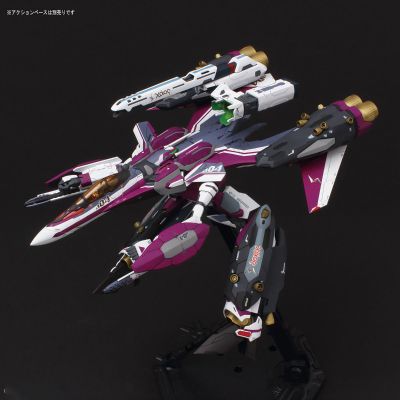 超时空要塞Δ 1/72 VF-31C 超级齐格飞（ 米拉洁·法莉娜·吉纳斯专用机）