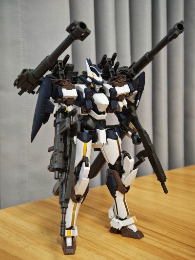 HG 机动战士高达 铁血的奥尔芬斯 月钢 ASW-G-56 吉蒙里高达