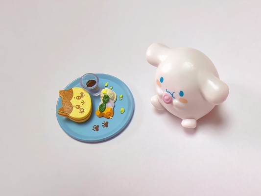 三丽鸥角色系列 吃撑了…