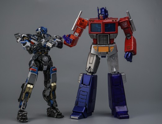 AMK Pro系列 变形金刚：G1 擎天柱 彩透版