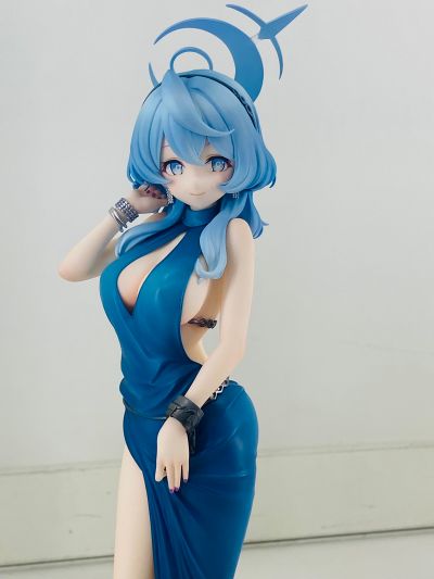 蔚蓝档案 天雨亚子（礼服）