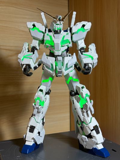 RG  RX-0 独角兽高达（毁灭模式）TWC版（发光固态塑像）