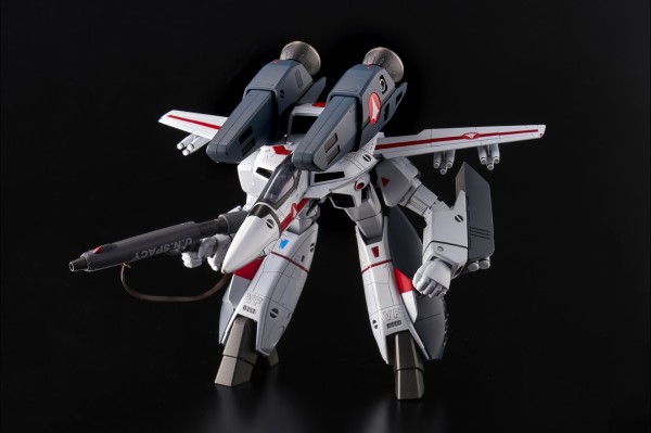 A-Action 超时空要塞 VF-1J 可动模型 半人机模式