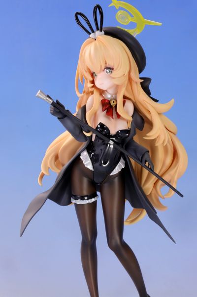 蔚蓝档案 笑脸教授