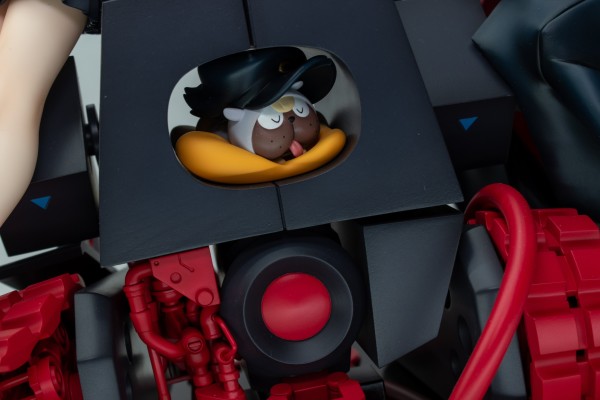 斩服少女 缠流子 与 满舰饰真子