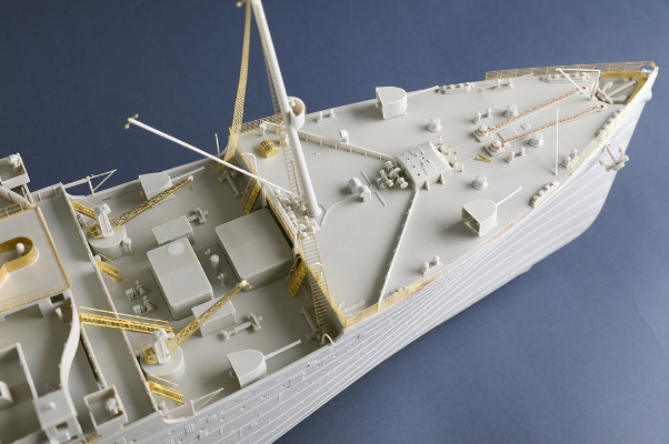 编号：03720 1/200 世界战舰系列 皇家运兵船