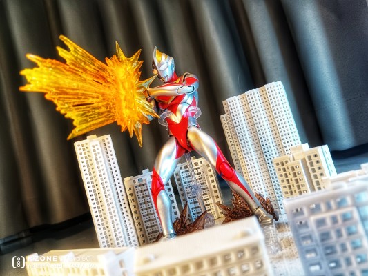 ULTRA-ACT 盖亚奥特曼+XIG希格队战斗机套装