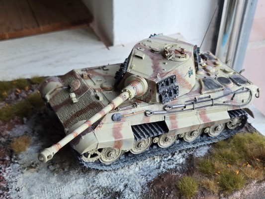 1/35 WW.II 德国 重型坦克 Sd.Kfz.182 虎王 亨舍尔炮塔 505重型坦克营（新型履带版）