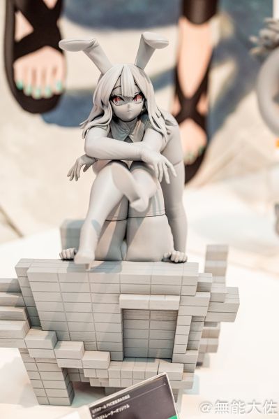 欺诈兔 站姿兔女郎