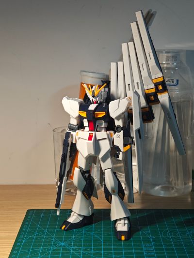 HG 1/144  亚诺克塔魔灵高达（暂译）