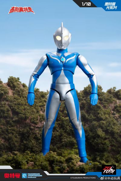 奥特曼光系列 高斯奥特曼·月神形态