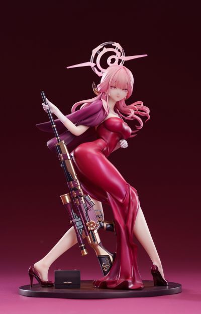 蔚蓝档案 陆八魔爱露 礼服