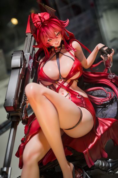 胜利女神：新的希望 小红帽 荒诞红