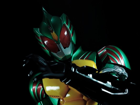 RAH 编号768 假面骑士亚马逊欧米伽