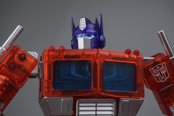 AMK Pro系列 变形金刚：G1 擎天柱 彩透版