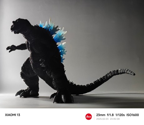 S.H.MonsterArts 哥斯拉：大怪兽总攻击 哥斯拉 （2001）放射热线版