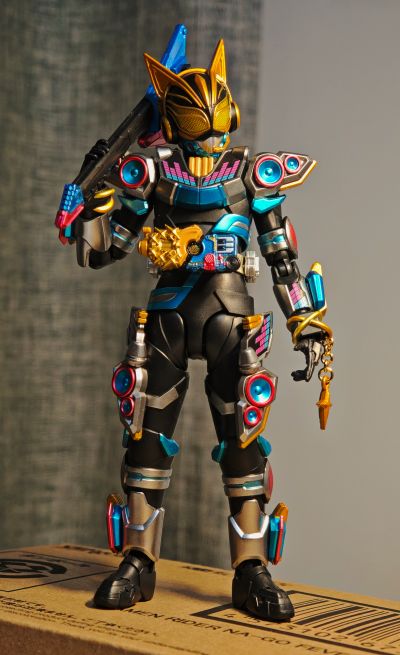 S.H.Figuarts 假面骑士娜猫 火旺节拍形态