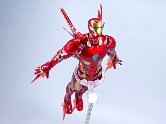 MAFEX 编号178 复仇者联盟3：无限战争 钢铁侠 50号装甲