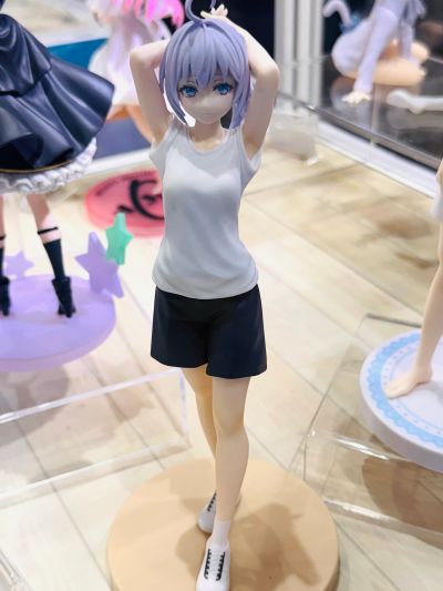 不时用俄语小声说真心话的邻桌艾莉同学动画版 Luminasta “艾莉”运动服