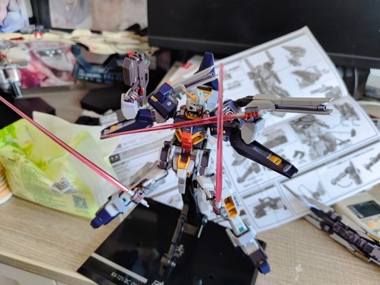 METAL ROBOT魂＜机动战士系列＞  TR-1高达[海瑟斯雷]