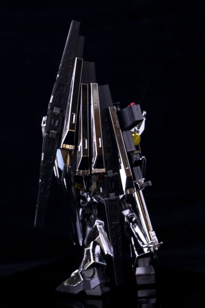 HGUC 1/144 机动战士高达 逆袭的夏亚 RX-93 ν高达  Metallic Coating Ver.