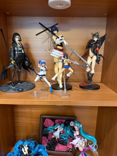 一骑当千 吕蒙子明 Gothic Lolita Miyazawa Mokei Limited Edition White ver. 