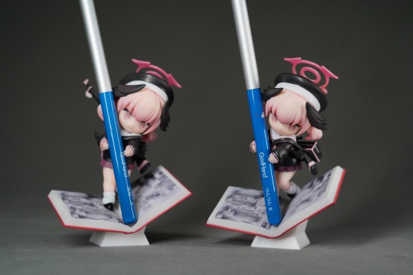 蔚蓝档案 小春笔架