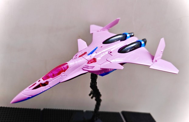 V.F.G. MC-13  超时空要塞DELTA VF-31A 卡伊洛斯 中岛玛基娜