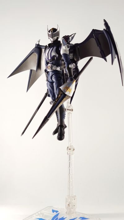 S.H.Figuarts 假面骑士龙骑 假面骑士夜骑 与 黑暗之翼 套装