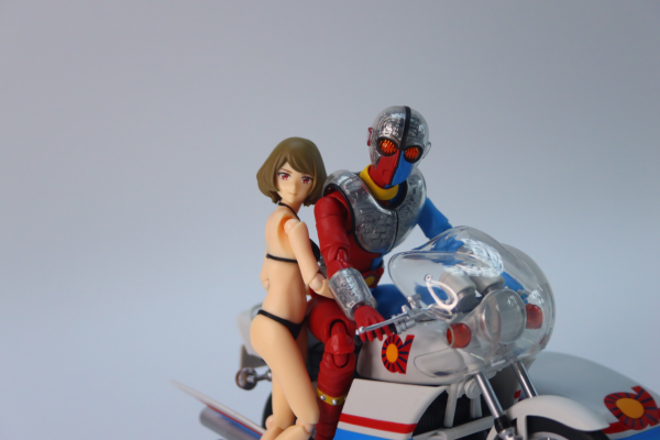 figma#495 泳装女性body（千秋）