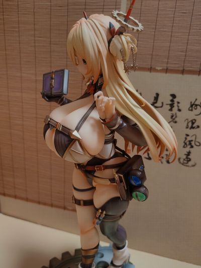 冒险少女协会 自动人偶 巴米露