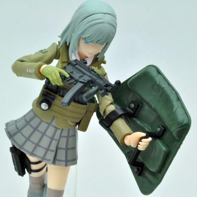 小军械库 LD017 重型盾