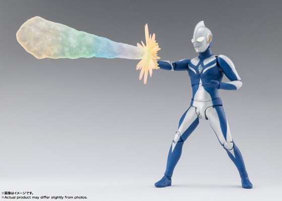 S.H.Figuarts 高斯奥特曼 月神形态