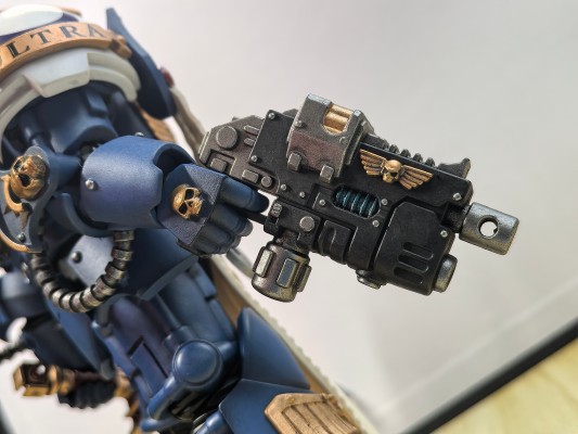 战锤40000 极限战士 穿着终结者盔甲的队长