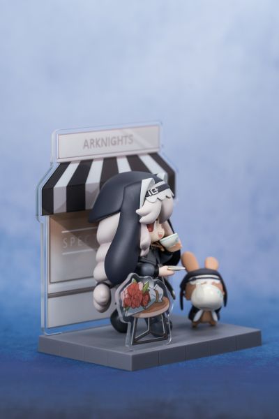 明日方舟 来份甜点Q版系列 斯卡蒂