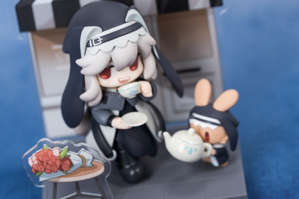 明日方舟 来份甜点Q版系列 斯卡蒂