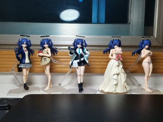 figma#448 原创角色  Emily 西式制服ver.