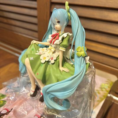 压泡面 初音未来  花仙子 四叶草
