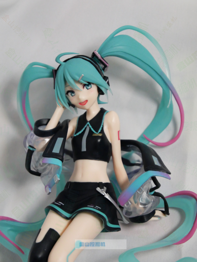 初音未来 压泡面人偶-炫彩科技款-