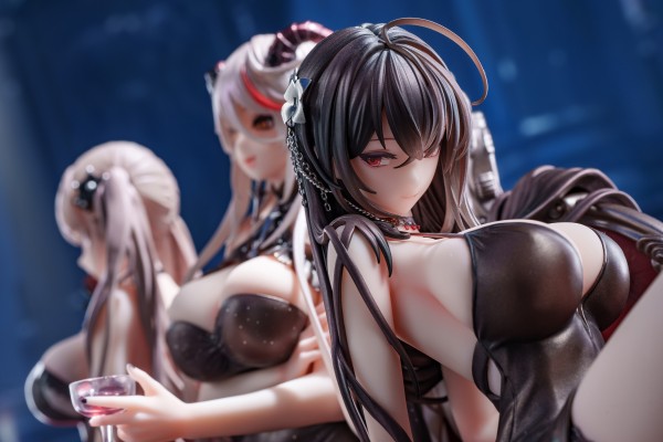 碧蓝航线  鹩（大凤） 瑰色庆典