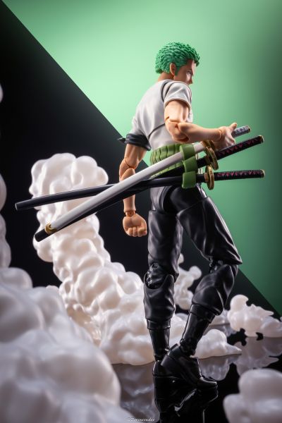 S.H.Figuarts 航海王 罗罗诺亚·索隆 -冒险的黎明