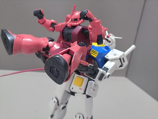 HGUC 1/144 机动战士高达 MS-06S 夏亚专用 扎古II