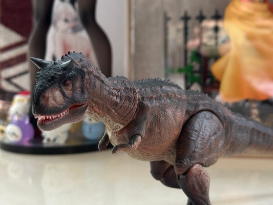 173029 零集易动系列 食肉牛龙 3.0 红色双角 超可动恐龙