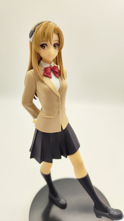 腼腆英雄 小石川惟子